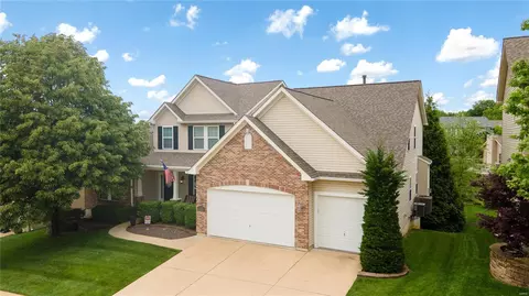 1345 Sand Key Ct, Fenton, MO 63026