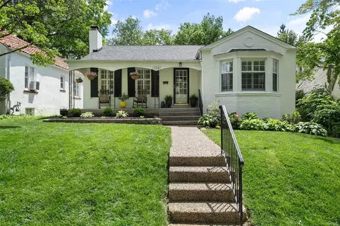 7516 Gannon Ave, Saint Louis, MO 63130