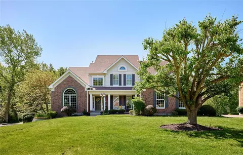 12404 Cabot Manor Cir, Saint Louis, MO 63141
