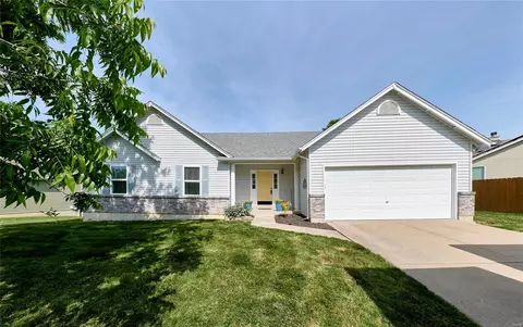 9 Americana Place Ct, O'fallon, MO 63366