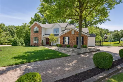 17 New Haven Ct, Weldon Spring, MO 63304