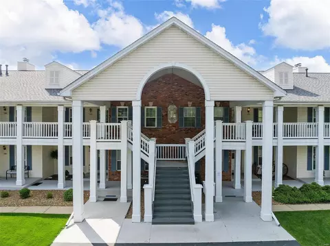 310 Waterside Dr, Grover, MO 63040