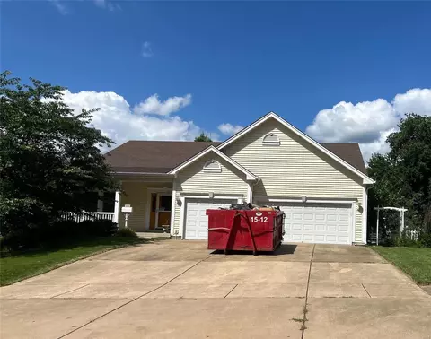 959 Washington St, Florissant, MO 63031
