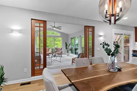 1040 Pinecone Trl, Florissant, MO 63031
