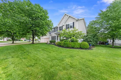 140 Snake River Dr, O'fallon, MO 63368 photo 2