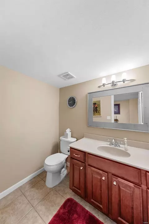 Bath - 2165 Spring Wagon Ln, O'fallon, MO 63368 photo 6 of 6