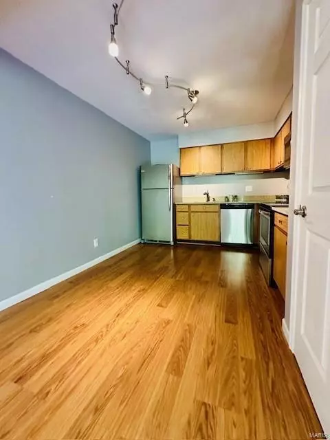 Kitchen - 701 Ridgeside Dr #E, Ballwin, MO 63021 photo 1 of 2