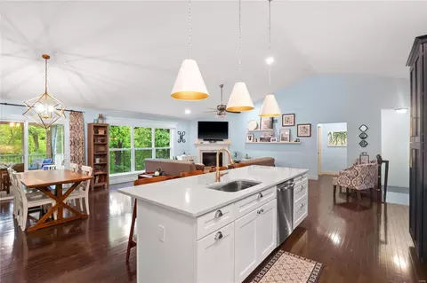 1235 Spring Lilly Dr, High Ridge, MO 63049 photo 5