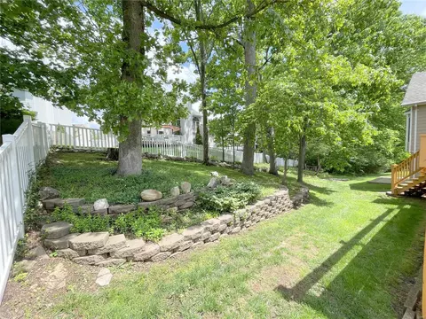 Exterior - 615 Highland Glen Dr, Ballwin, MO 63021 photo 10 of 11