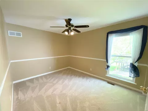 Bedroom - 615 Highland Glen Dr, Ballwin, MO 63021 photo 2 of 4
