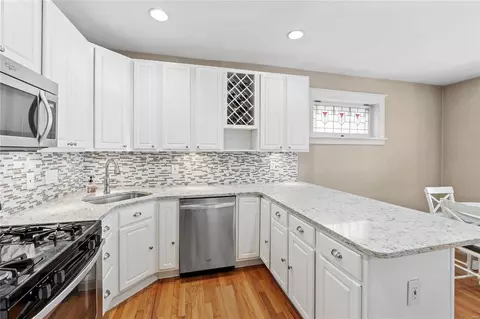5442 Gresham Ave, Saint Louis, MO 63109 photo 10
