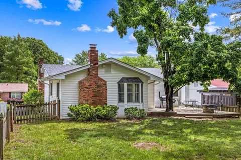 275 Village Meadow Dr, Ballwin, MO 63021 photo 27