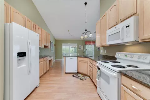 Kitchen - 755 River Glen Dr, O'fallon, MO 63368 photo 5 of 5