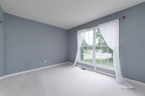 Bedroom - 755 River Glen Dr, O'fallon, MO 63368 photo 3 of 4