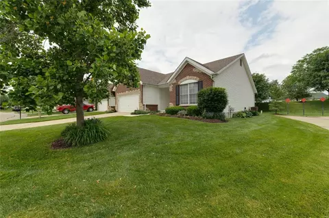 Exterior - 755 River Glen Dr, O'fallon, MO 63368 photo 7 of 8