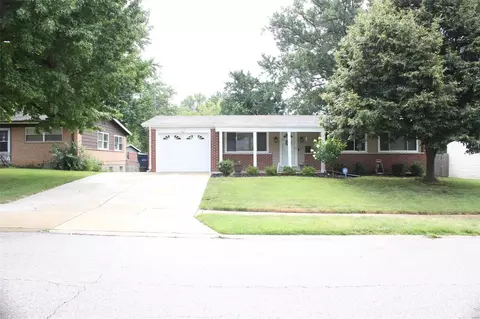 1600 Trotter Way, Florissant, MO 63033