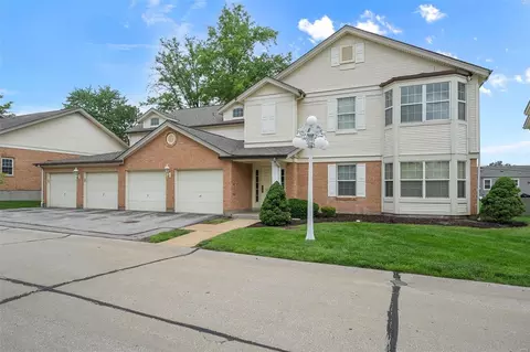 10919 Village Grove Dr #C, Saint Louis, MO 63123