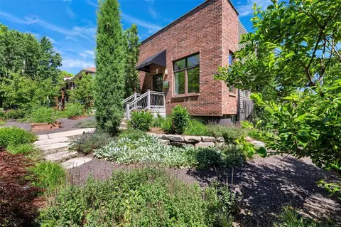 3239 Lafayette Ave, Saint Louis, MO 63104