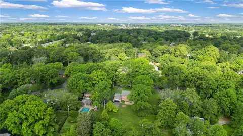 View/Area - 40 Frontenac Estates Dr, Frontenac, MO 63131 photo 3 of 3