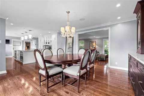 Dining - 40 Frontenac Estates Dr, Frontenac, MO 63131 photo 3 of 3