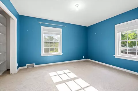 Bedroom - 40 Frontenac Estates Dr, Frontenac, MO 63131 photo 2 of 5