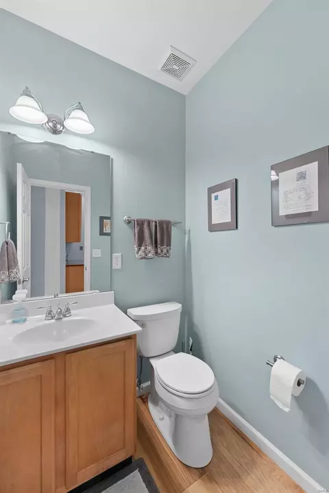 Bath - 1344 Kiefer Bluffs Dr, Ballwin, MO 63021 photo 1 of 6
