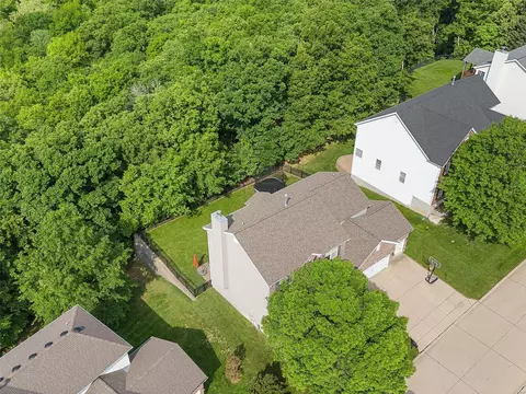 View/Area - 1344 Kiefer Bluffs Dr, Ballwin, MO 63021 photo 1 of 2