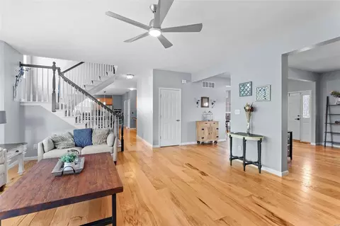 Entry Way - 1344 Kiefer Bluffs Dr, Ballwin, MO 63021 photo 1 of 3