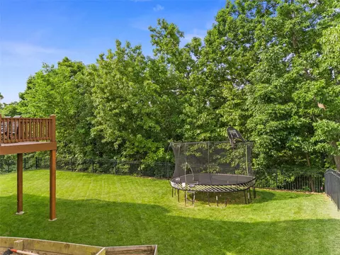 Exterior - 1344 Kiefer Bluffs Dr, Ballwin, MO 63021 photo 4 of 5