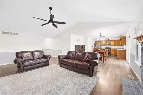 2 Oxview Ct, O'fallon, MO 63368 photo 9