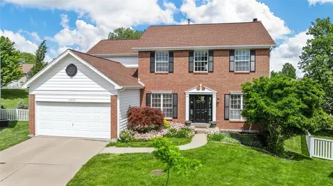 16957 Kingstowne Place Dr, Wildwood, MO 63011