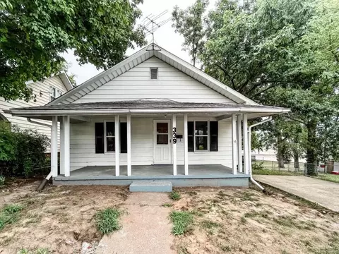 339 W Thomas St, Roxana, IL 62084 photo 1