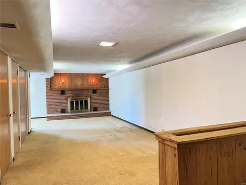 Living - 1219 Wyncrest Dr, Ballwin, MO 63011 photo 6 of 12