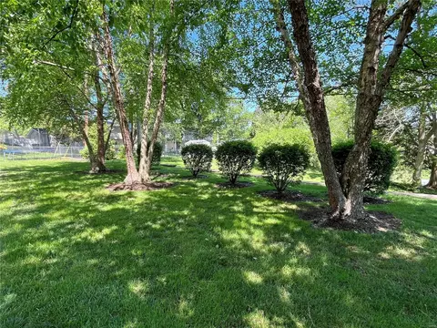 Exterior - 1219 Wyncrest Dr, Ballwin, MO 63011 photo 13 of 16