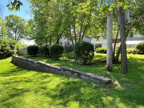 Exterior - 1219 Wyncrest Dr, Ballwin, MO 63011 photo 14 of 16