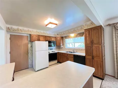 Kitchen - 1219 Wyncrest Dr, Ballwin, MO 63011 photo 1 of 6