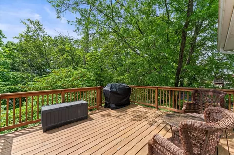 870 Top Notch Ln, Eureka, MO 63025 photo 9