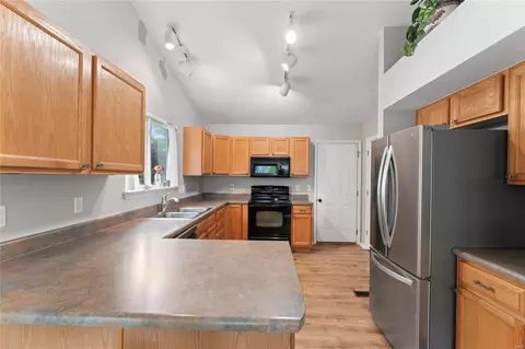 870 Top Notch Ln, Eureka, MO 63025 photo 12