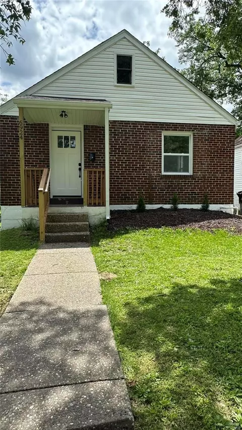 6924 Roberts Ave, Saint Louis, MO 63130
