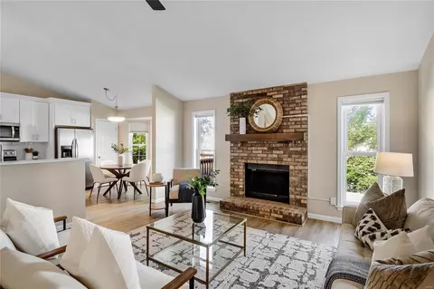 Living - 8 Winding Trails Cir, O'fallon, MO 63366 photo 3 of 6