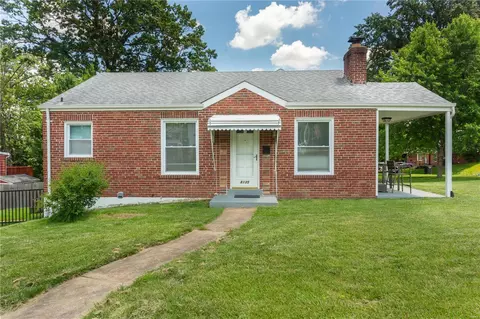 8135 Florence Ave, Saint Louis, MO 63144