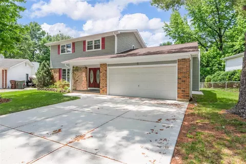 6 Knights Ferry Ct, Saint Peters, MO 63376