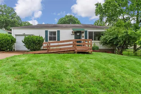 606 Farlo Dr, Saint Louis, MO 63137
