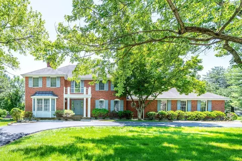 14052 Ladue Rd, Chesterfield, MO 63017