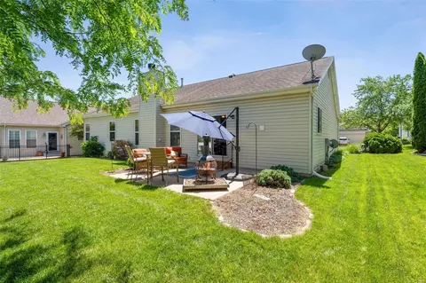 Exterior - 1009 Red Orchard Trl, O'fallon, MO 63368 photo 5 of 6
