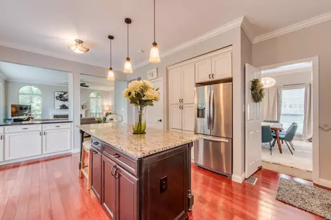 Kitchen - 356 Arbor Glen Dr, Ballwin, MO 63021 photo 4 of 5