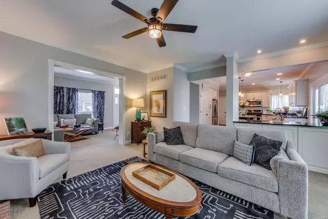 Living - 356 Arbor Glen Dr, Ballwin, MO 63021 photo 6 of 7