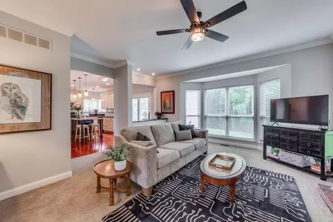 Living - 356 Arbor Glen Dr, Ballwin, MO 63021 photo 5 of 7