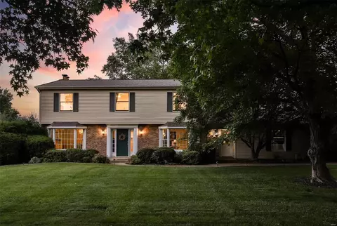 1944 Newburyport Rd, Chesterfield, MO 63005