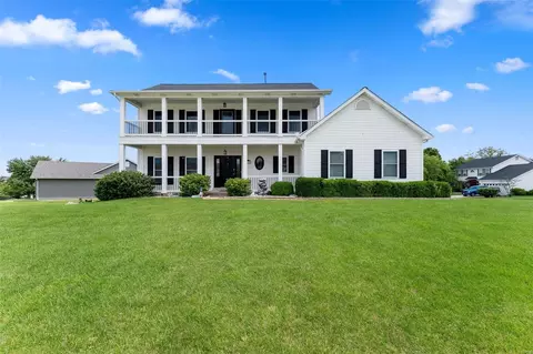 1496 Amber Wave Dr, O'fallon, MO 63366